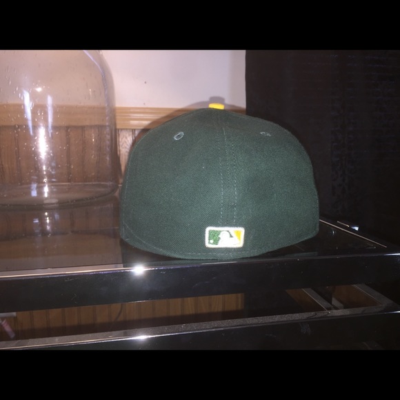 New Era Oakland A’s official on field fitted cap - Picture 3 of 3